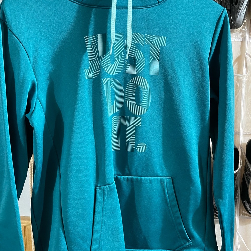 nike hoodie